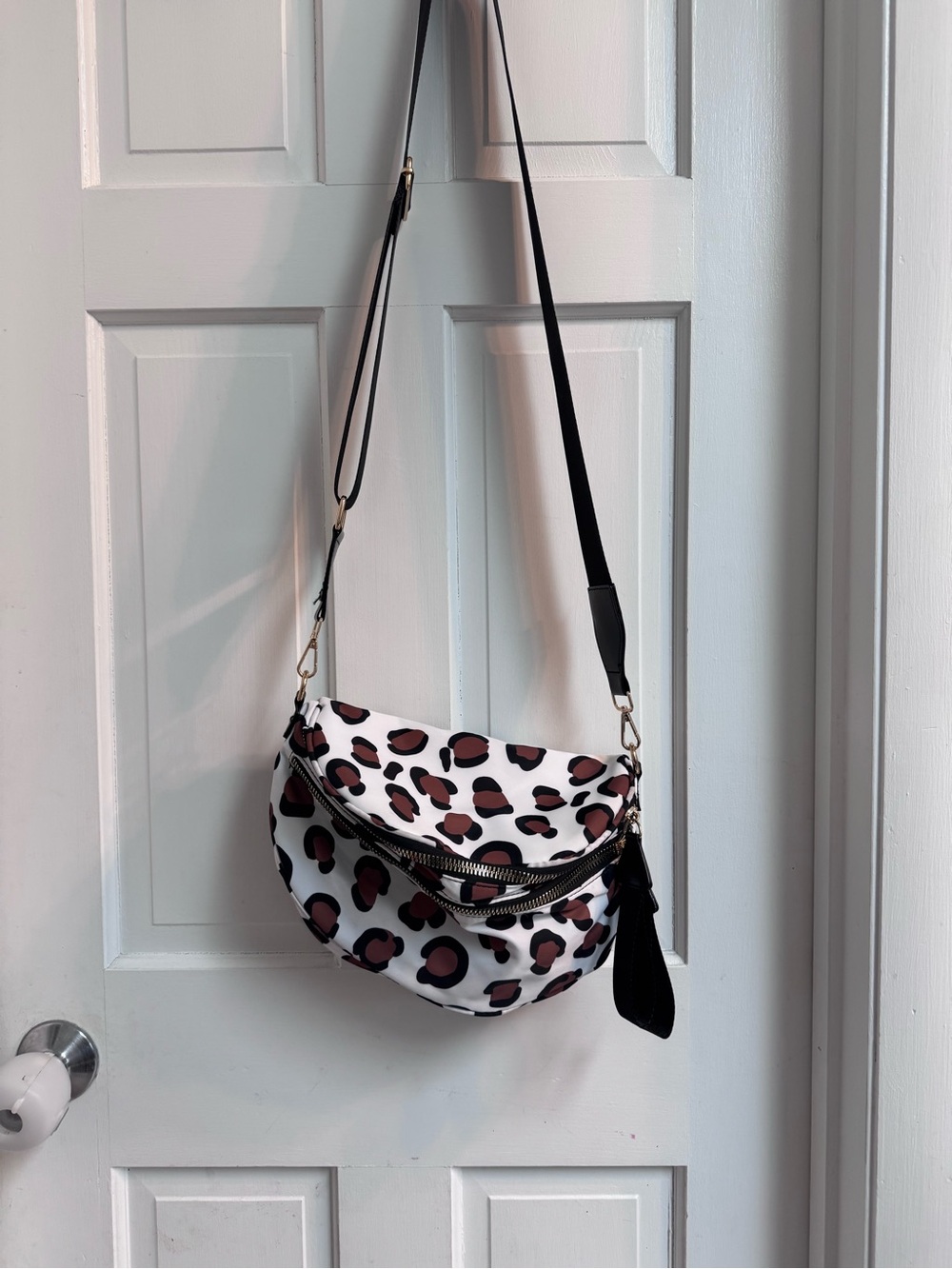 🐆 Leopard Print Crossbody Bag